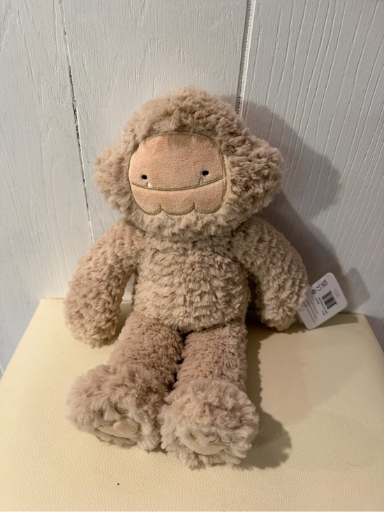 Slumberkins Other - Plush Beige Bigfoot Stuffed Toy - Kids Toys